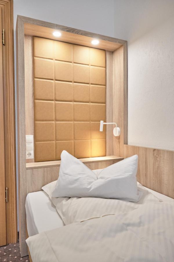 Hotel Haus Berlin บอนน์ ภายนอก รูปภาพ
