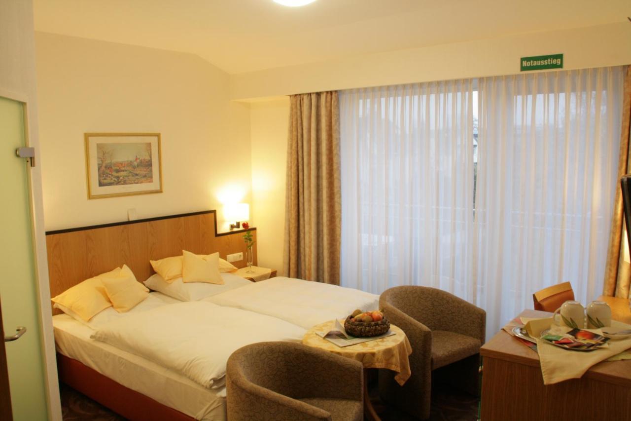 Hotel Haus Berlin บอนน์ ภายนอก รูปภาพ