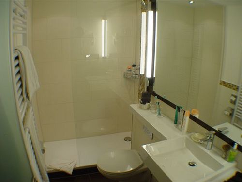 Hotel Haus Berlin บอนน์ ภายนอก รูปภาพ