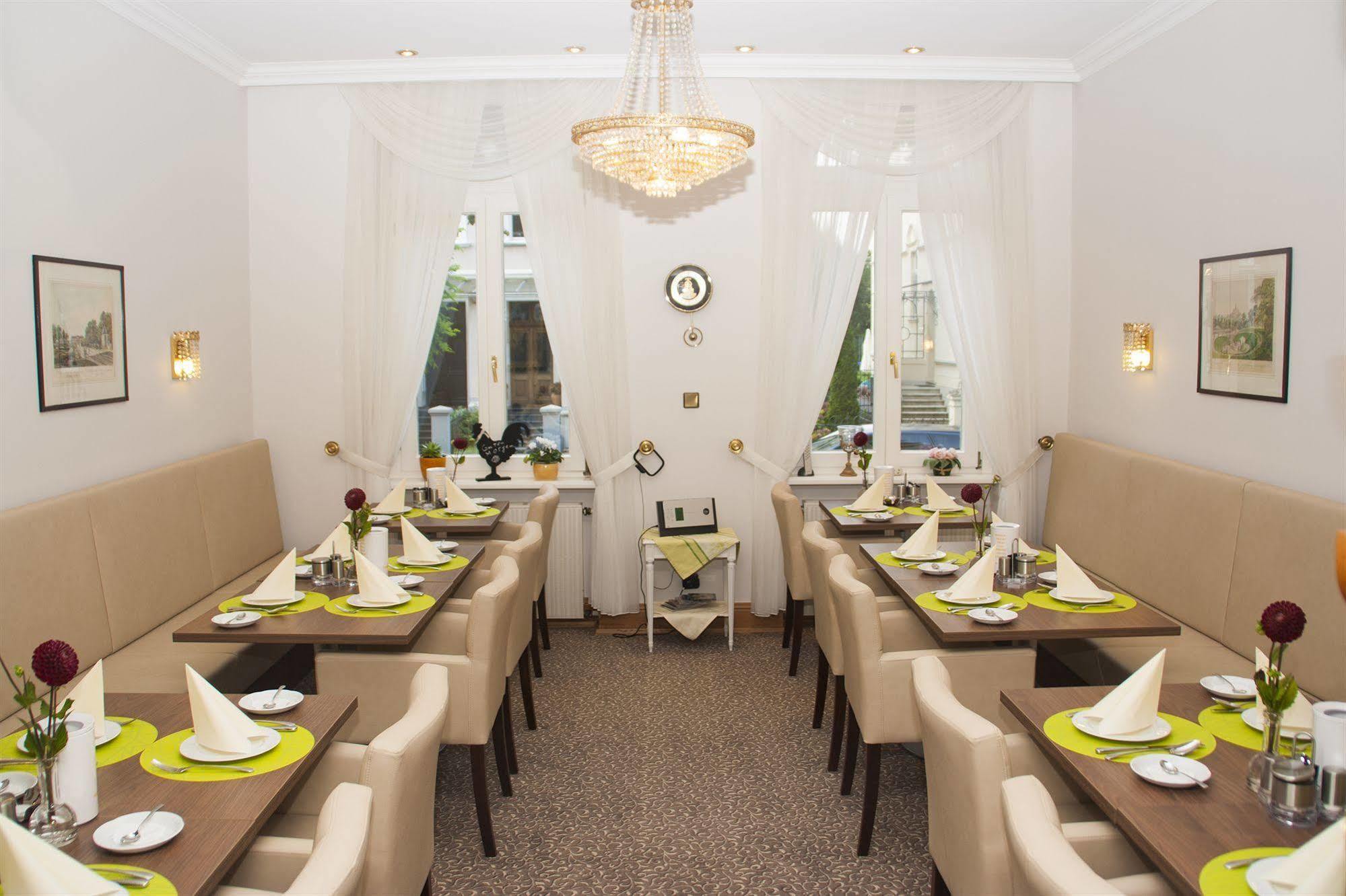 Hotel Haus Berlin บอนน์ ภายนอก รูปภาพ